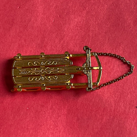 JJ Jonette downhill sled brooch and Vintage Christmas tree brooch . - Picture 3 of 8